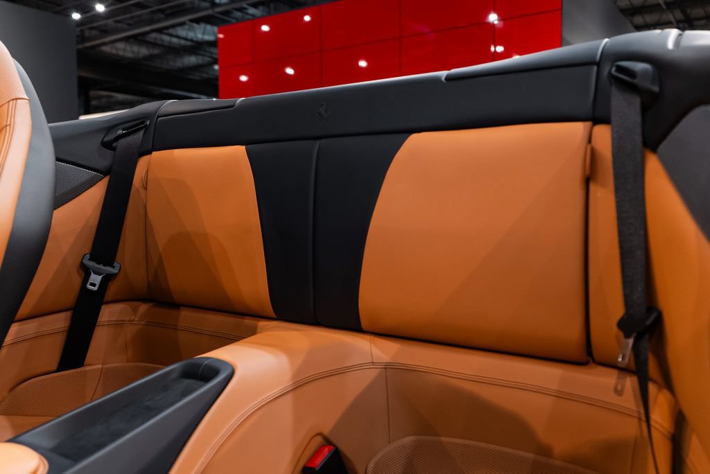 Certified 2020 Ferrari Portofino RWD image 48