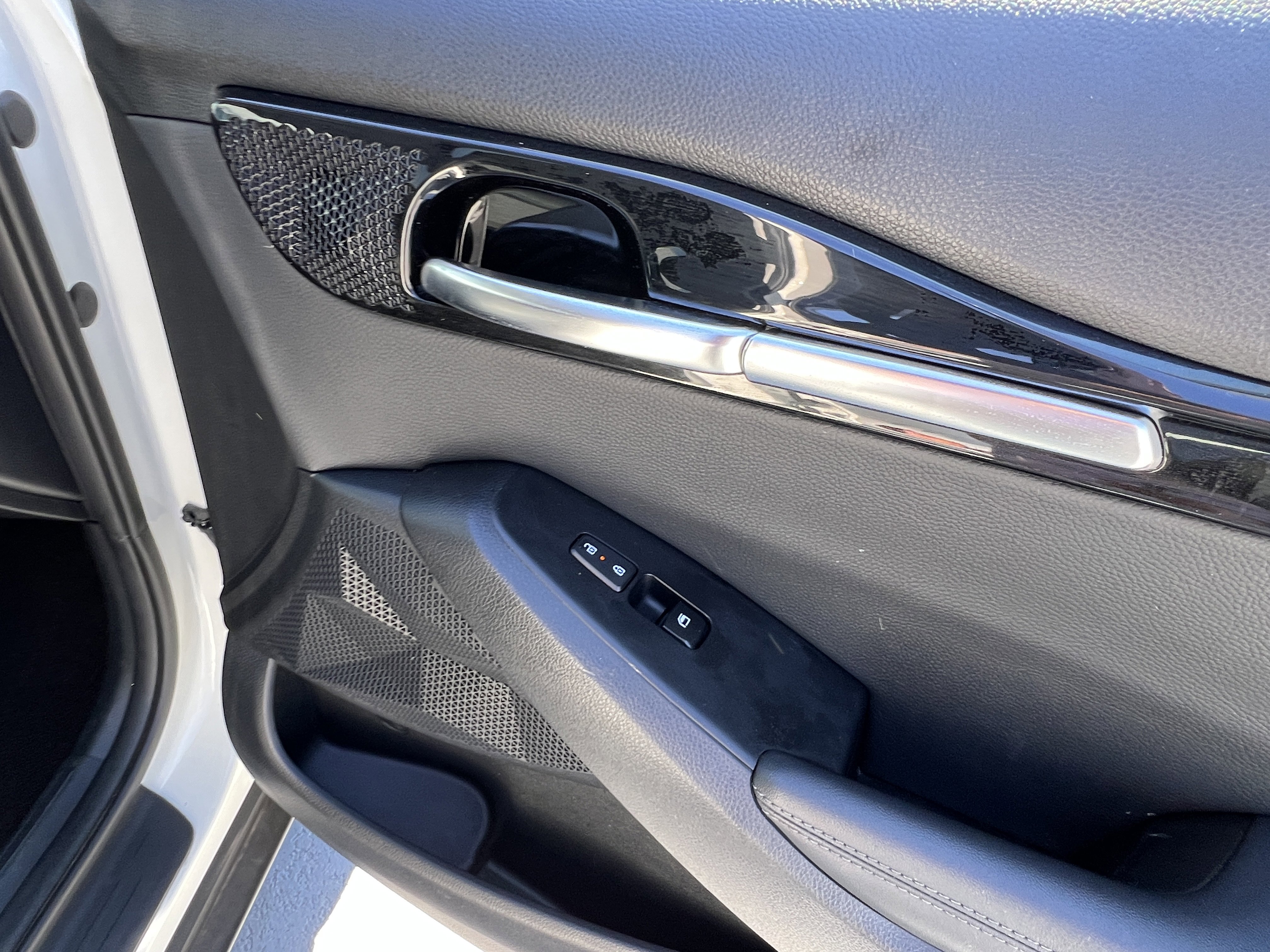 Certified 2024 Kia Seltos S image 18