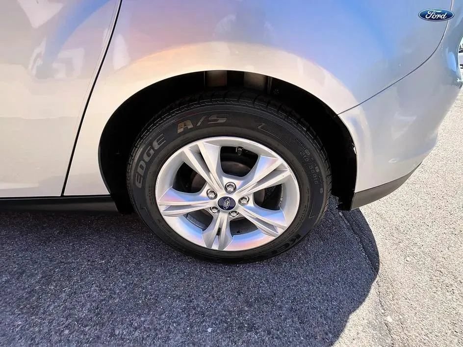 Used 2014 Ford Focus SE FWD image 20
