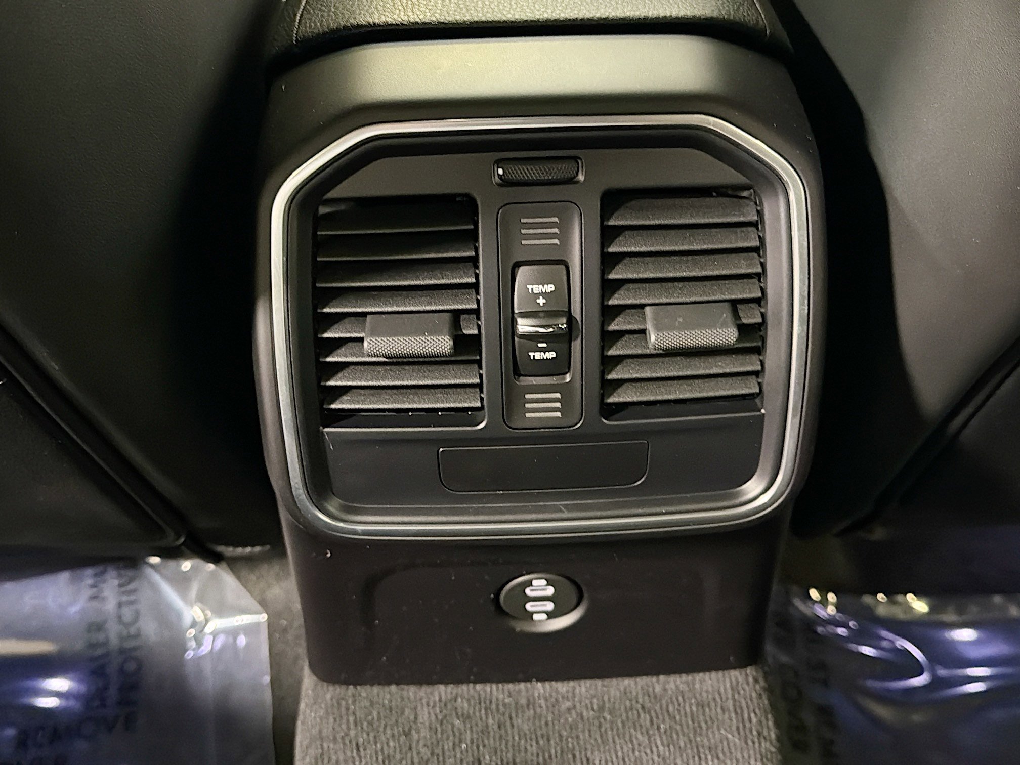 Certified 2022 Porsche Macan S AWD/4WD image 20