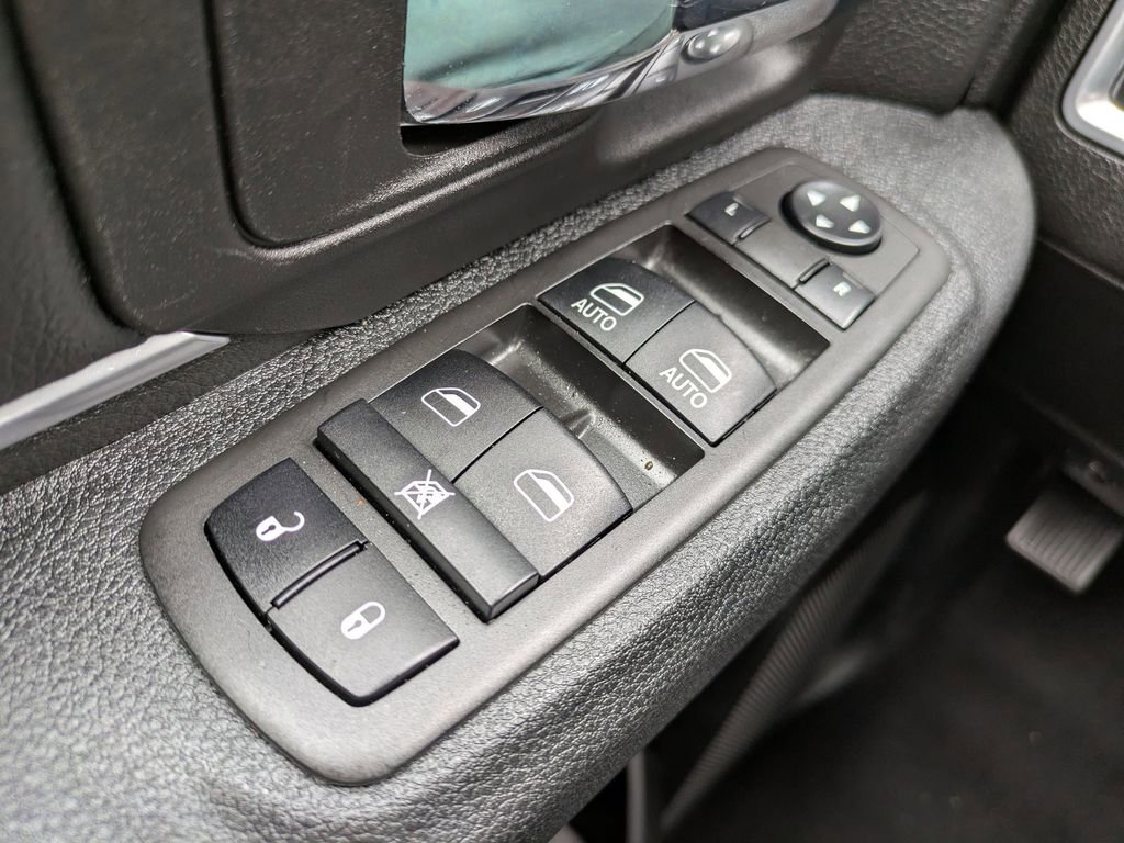 Used 2024 RAM 1500 Classic Warlock image 23