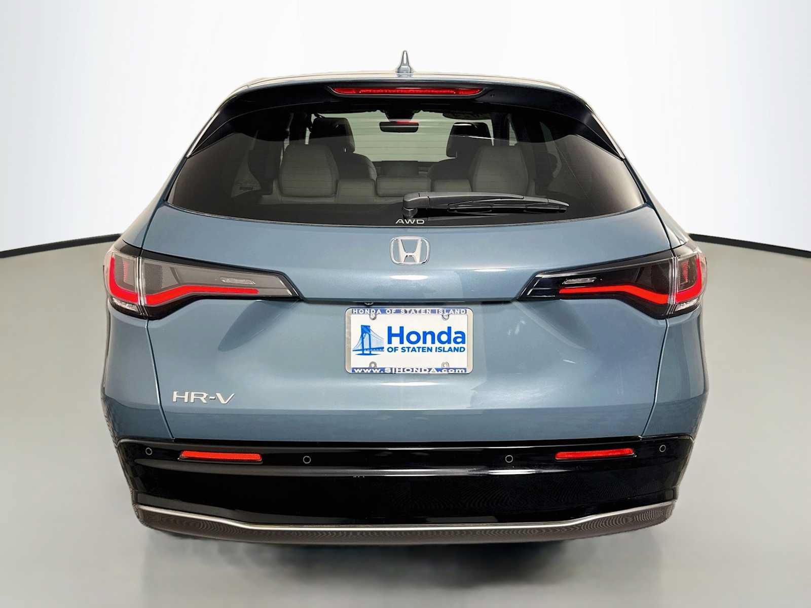 Certified 2024 Honda HR-V EX-L image 6