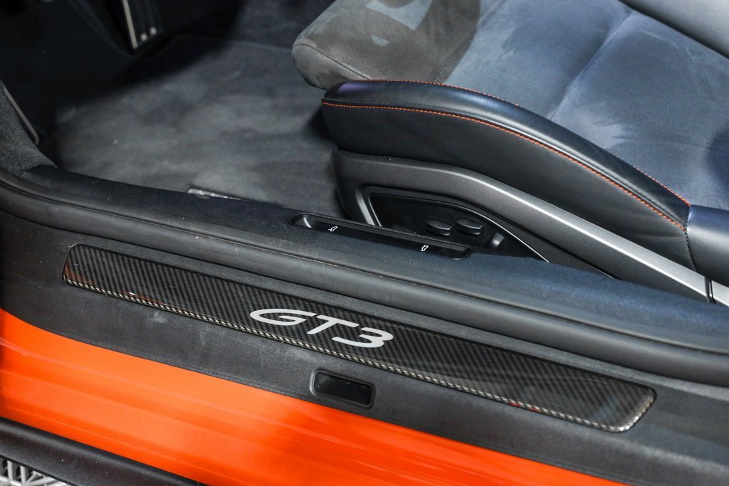 Used 2022 Porsche 911 GT3 image 34