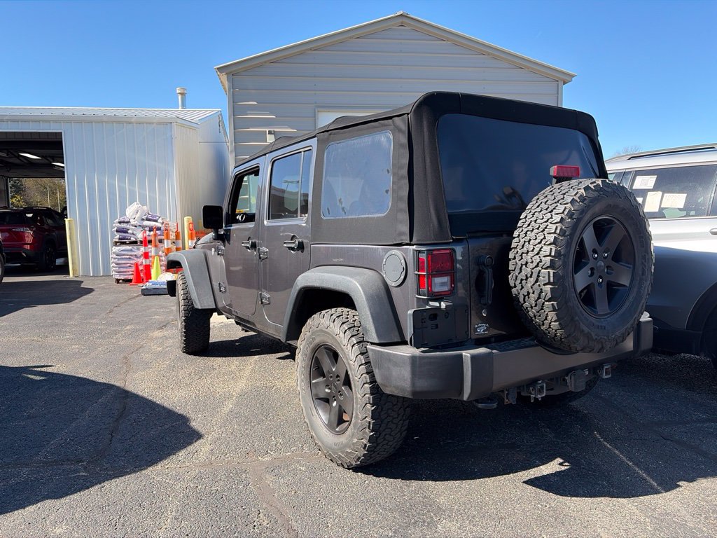 Used 2017 Jeep Wrangler Unlimited Sport AWD/4WD image 3