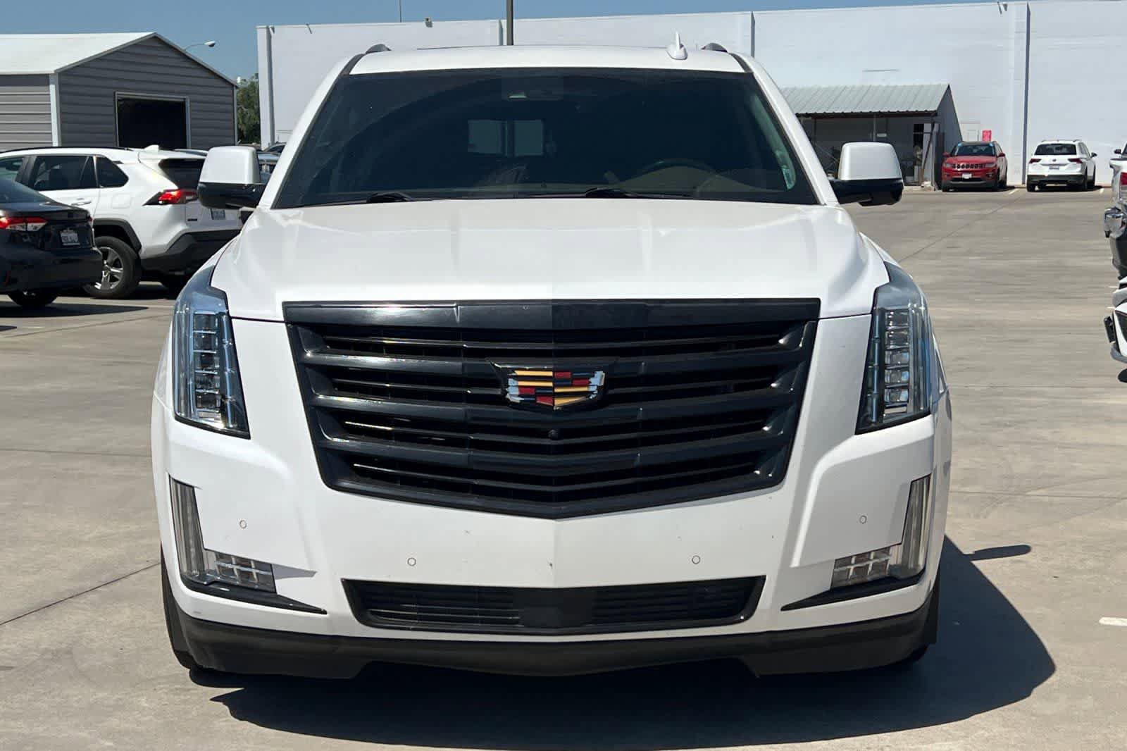 Used 2016 Cadillac Escalade ESV Platinum AWD/4WD image 11
