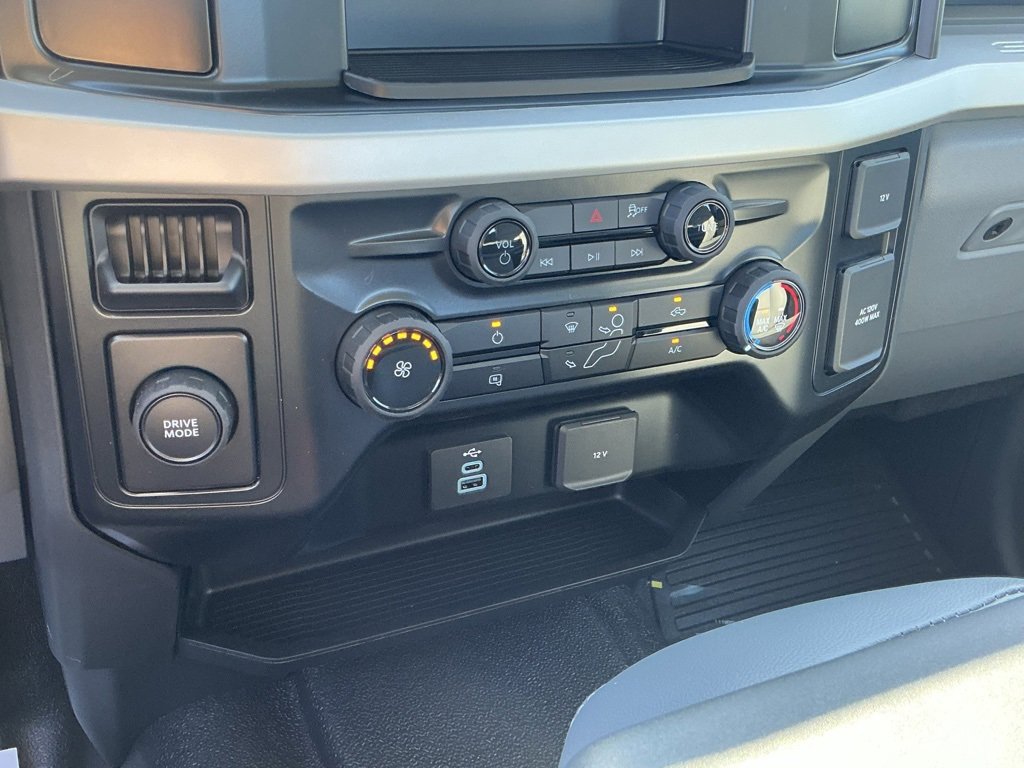 New 2026 Ford F250 XL image 39