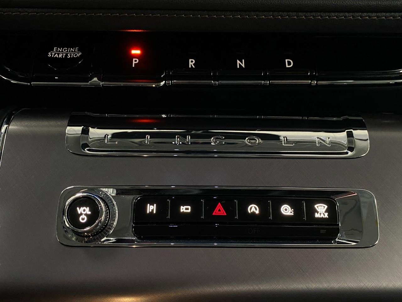 Used 2025 Lincoln Aviator AWD w/ Equipment Group 101A image 26