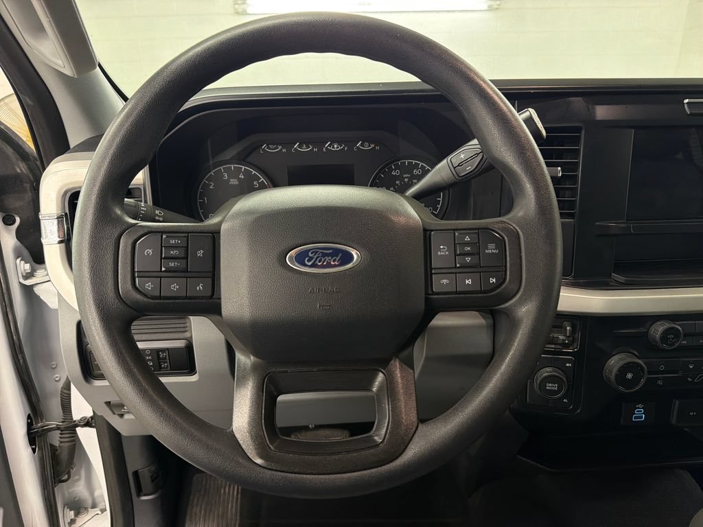 Used 2025 Ford F250 XLT AWD/4WD image 17