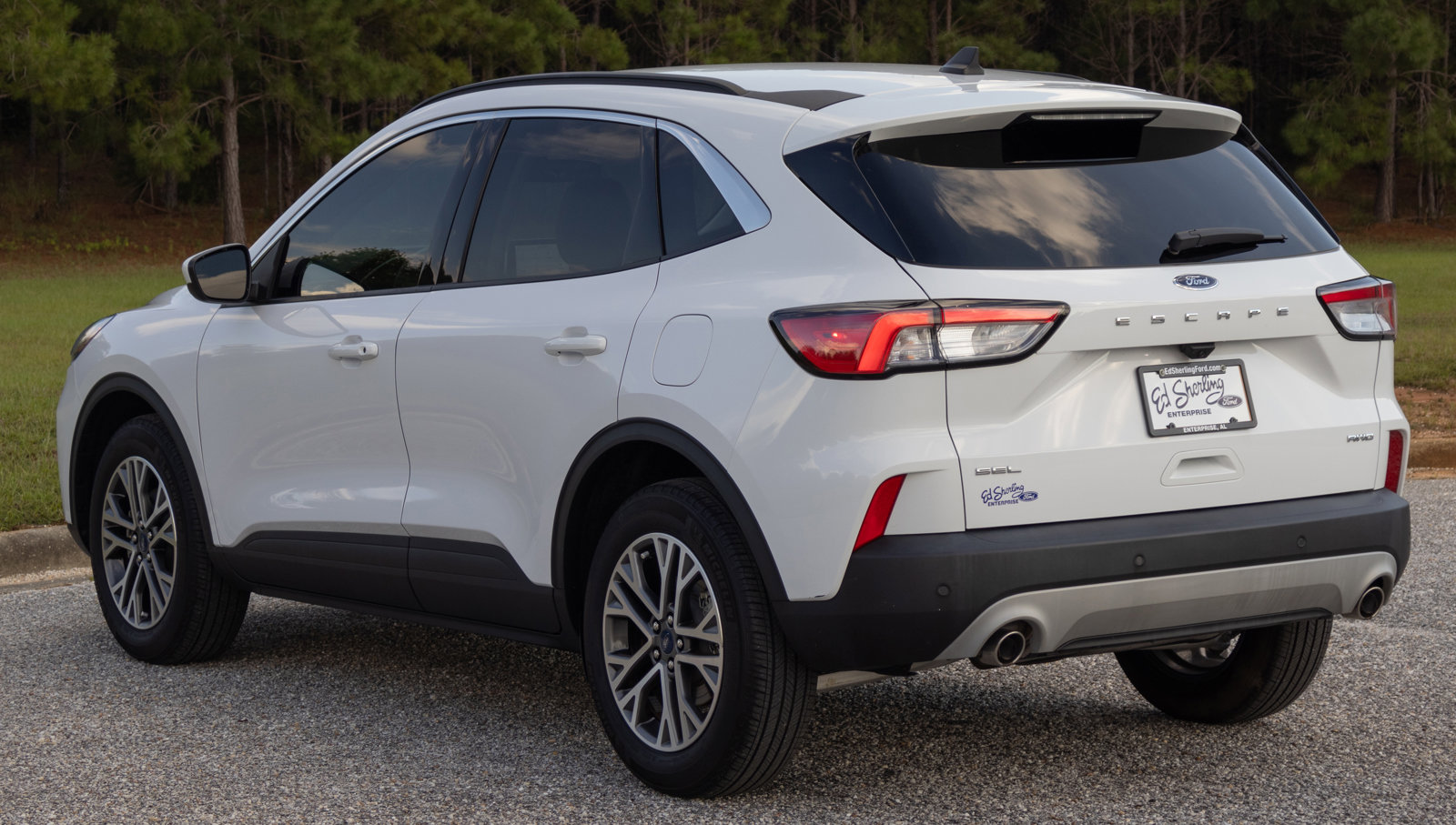 Used 2021 Ford Escape SEL w/ Technology Package AWD/4WD image 4