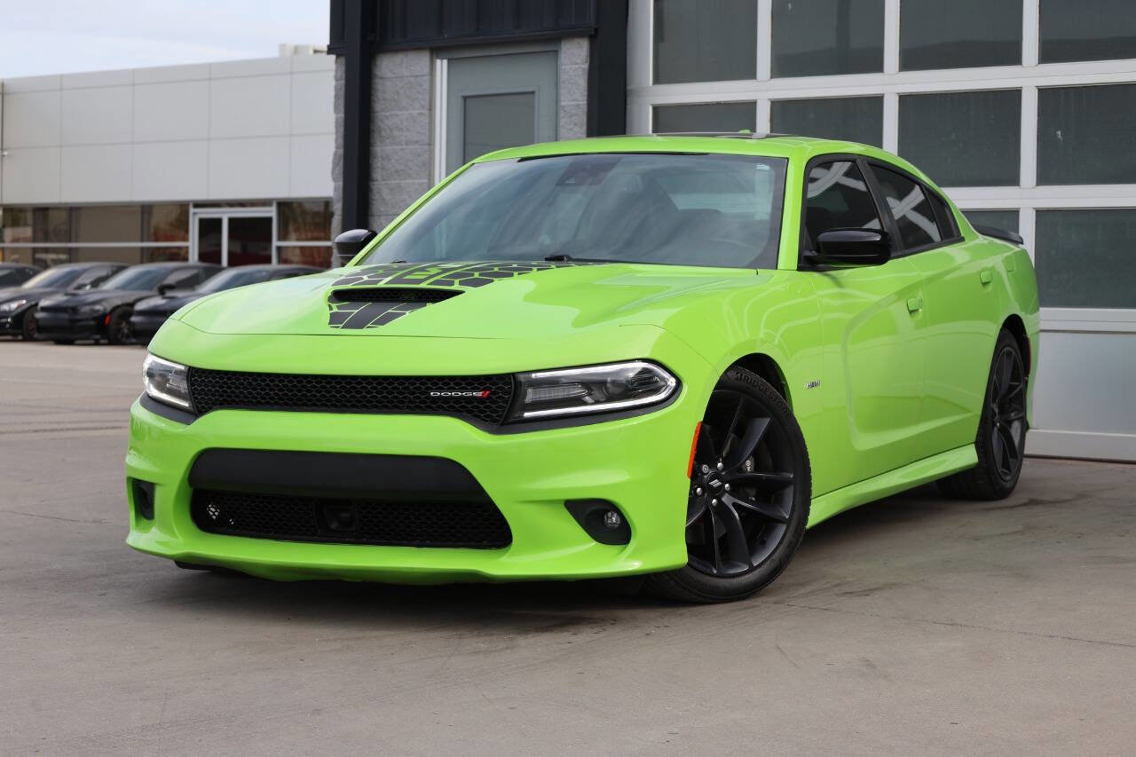 Used 2019 Dodge Charger R/T w/ Plus Group image 3