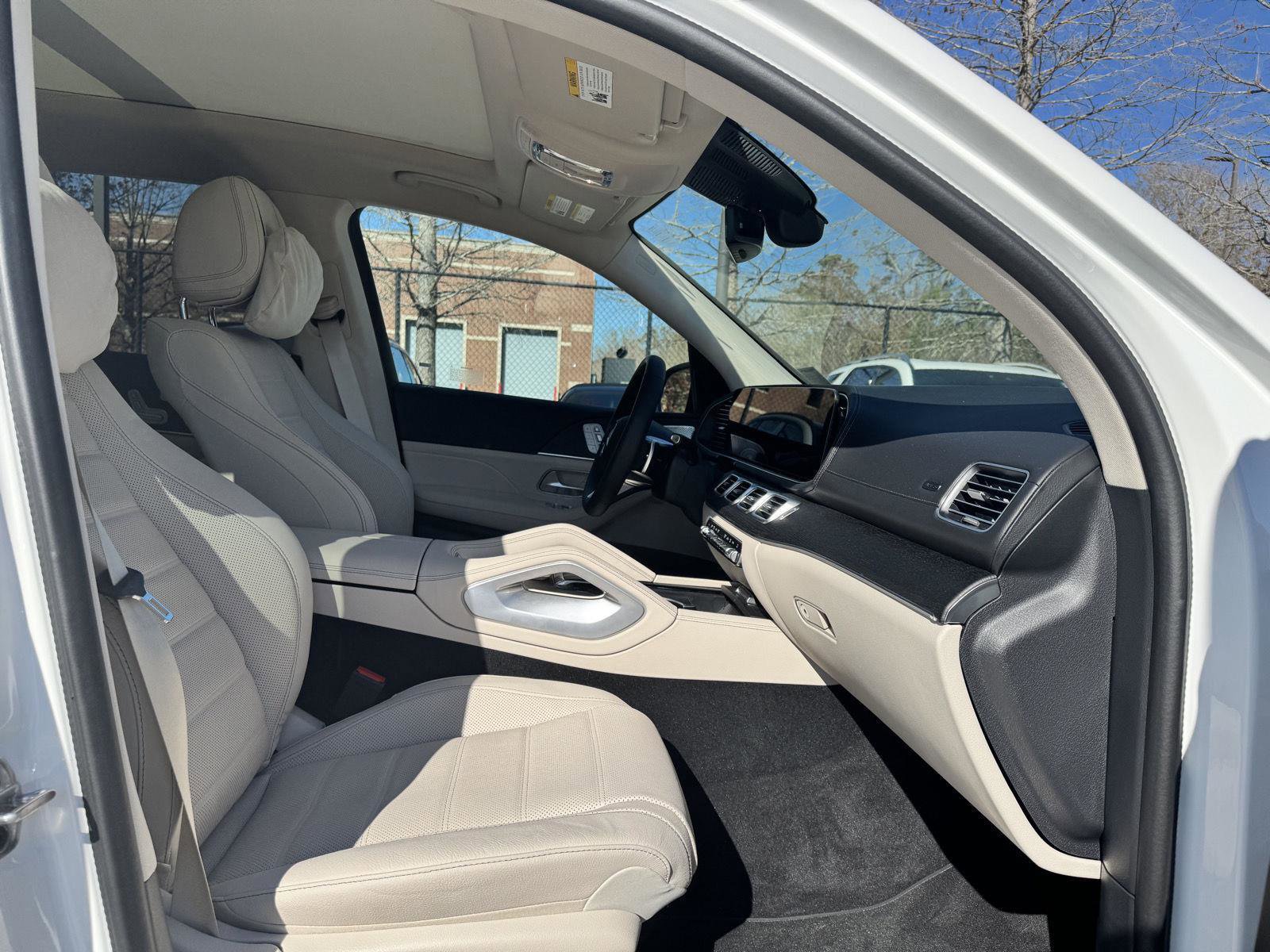 Certified 2026 Mercedes-Benz GLS 450 4MATIC image 31