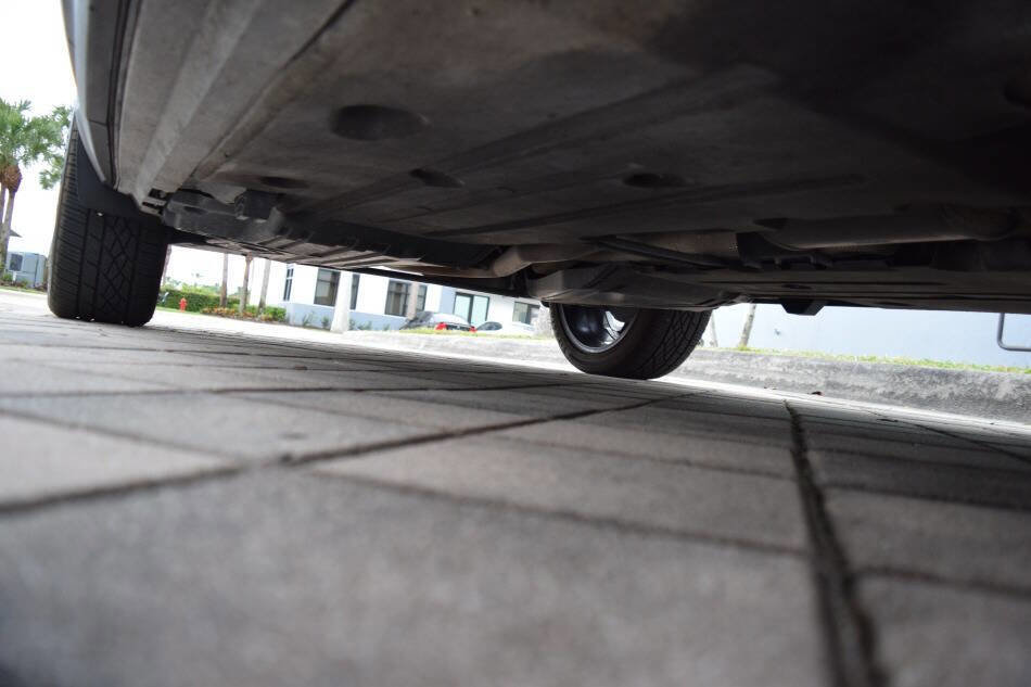 Used 2020 Volvo XC40 T5 Momentum w/ Protection Package Premier image 95