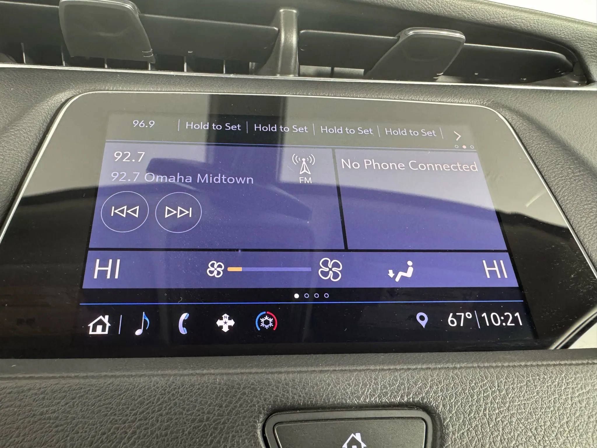 Used 2019 Cadillac XT4 Luxury w/ Cold Weather Package image 16