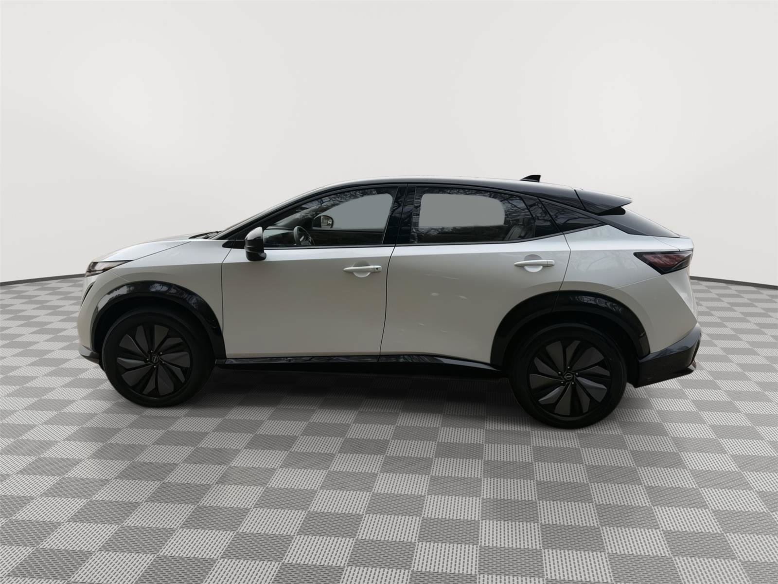 Certified 2024 Nissan Ariya AWD image 9
