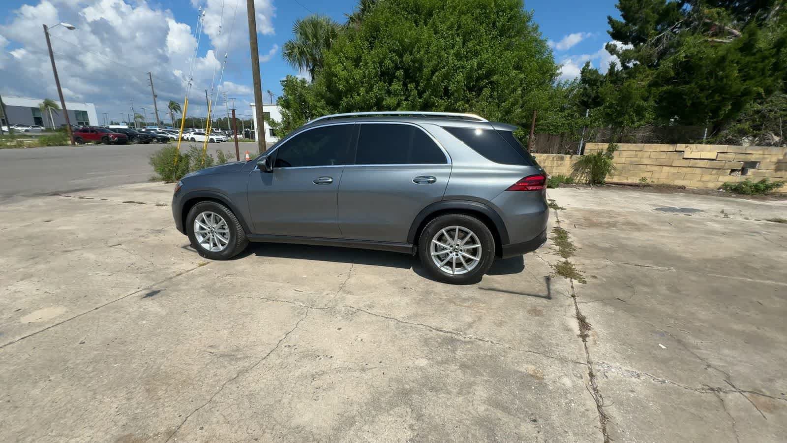 Used 2024 Mercedes-Benz GLE 450 4MATIC image 5
