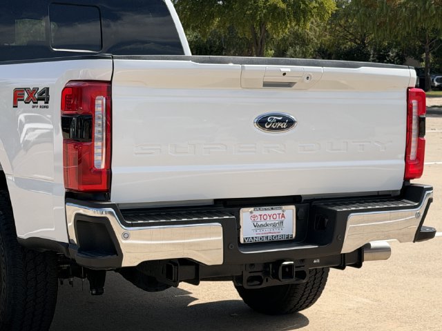 Used 2025 Ford F250 Lariat AWD/4WD image 6