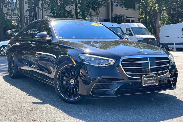 Certified 2025 Mercedes-Benz S 580 4MATIC Sedan image 1