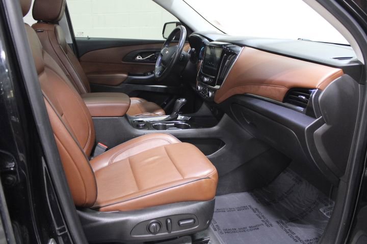 Used 2019 Chevrolet Traverse High Country w/ LPO, Cargo Package image 29