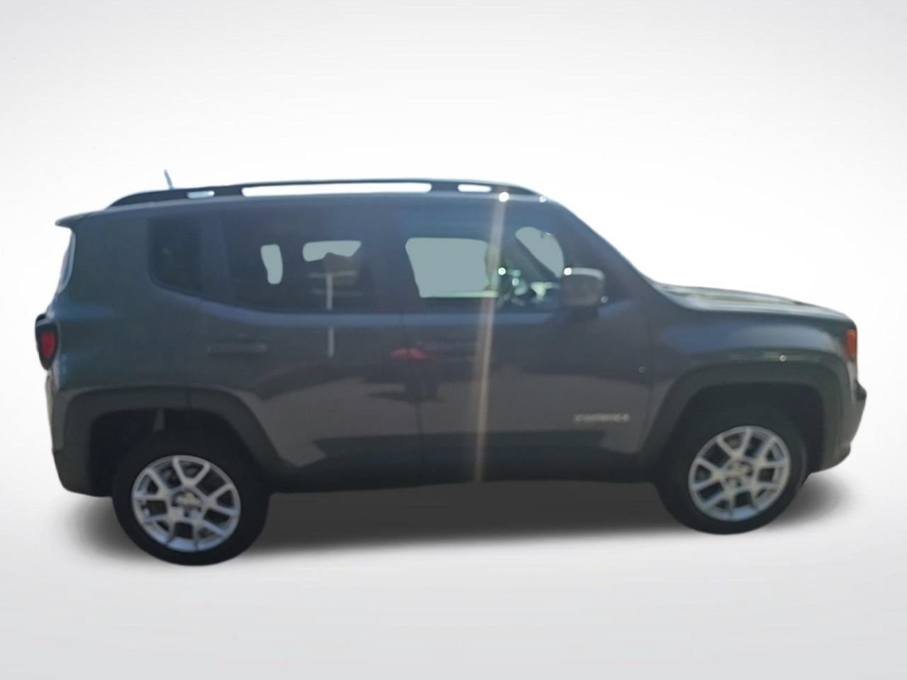 Used 2021 Jeep Renegade Latitude w/ Sun & Sound Group AWD/4WD image 7