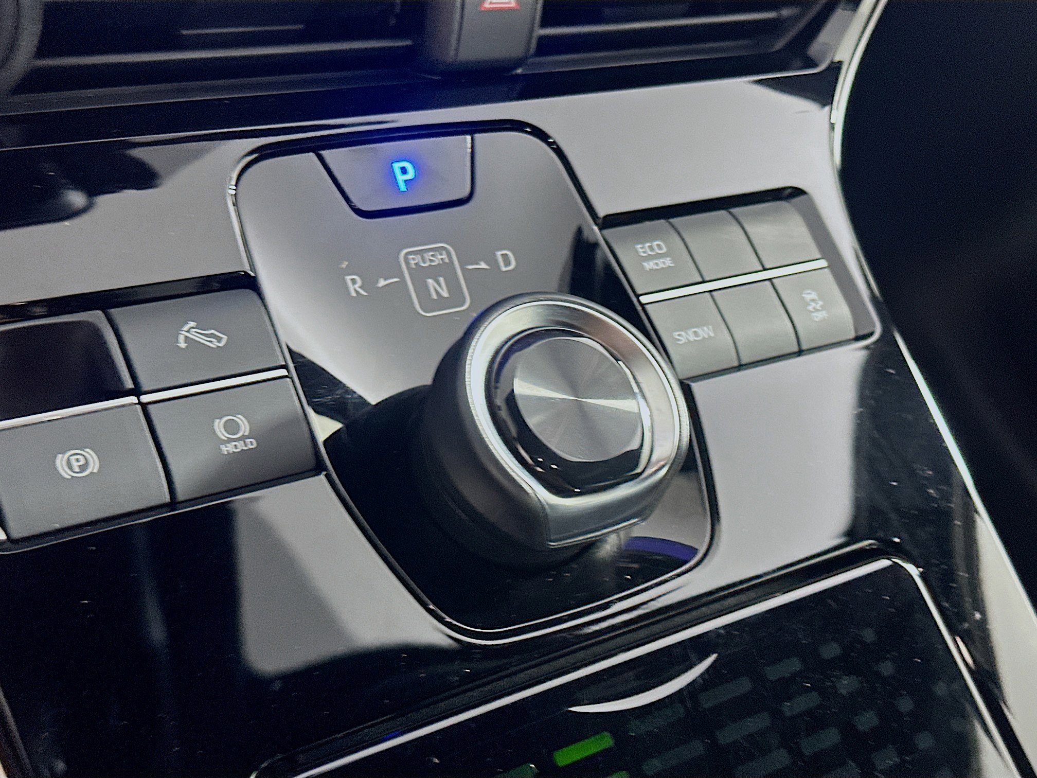 Used 2024 Toyota bZ4X XLE w/ Weather Package FWD image 25