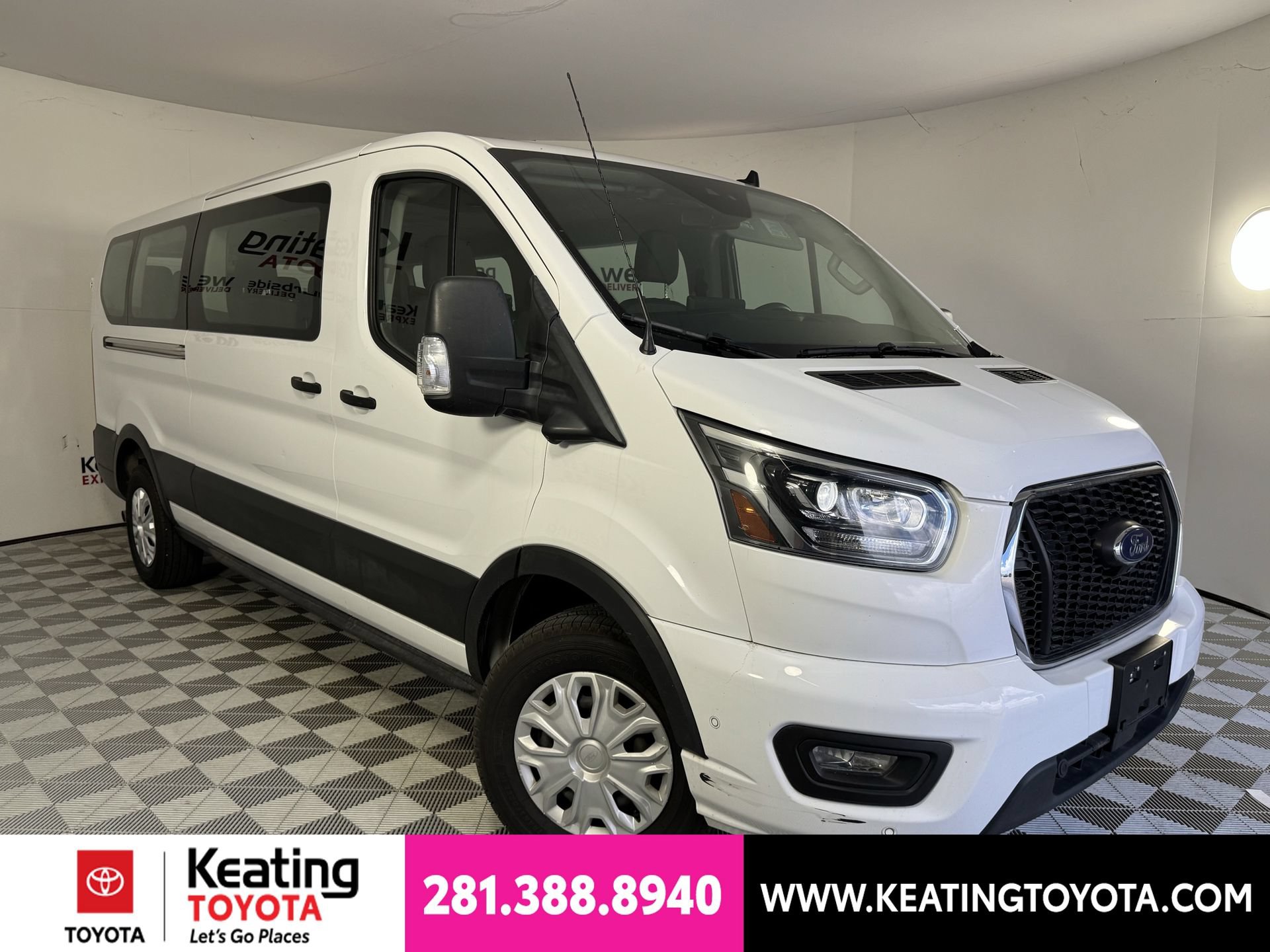 Used 2023 Ford Transit 350 XLT RWD image 2