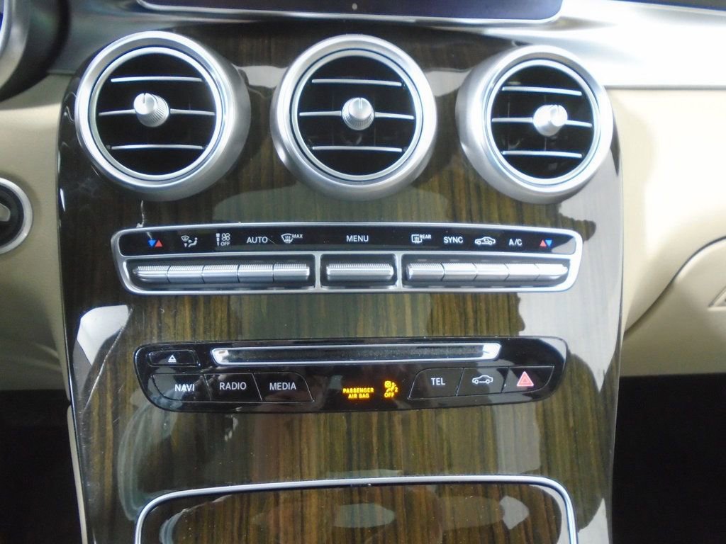 Used 2017 Mercedes-Benz GLC 300 4MATIC image 20