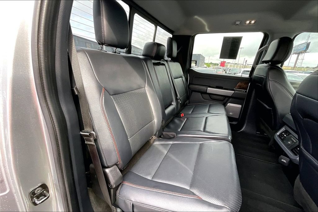 Used 2024 Ford F350 Lariat AWD/4WD image 32