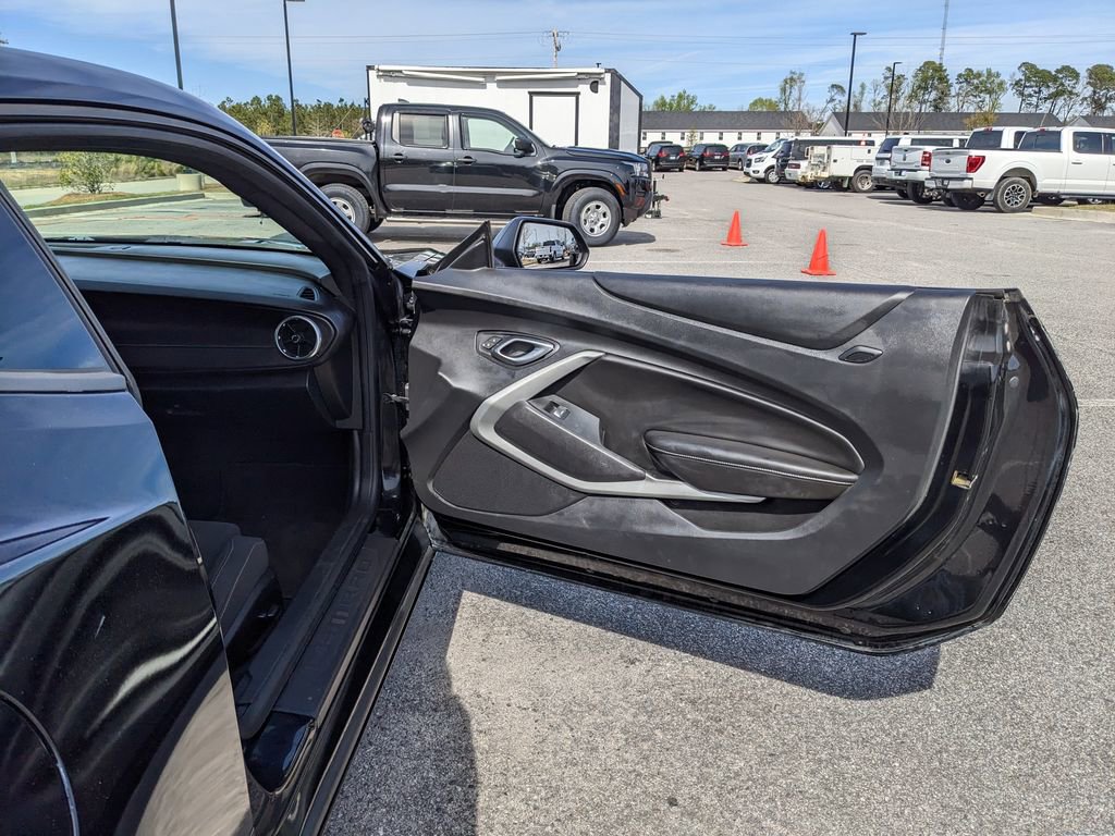 Used 2018 Chevrolet Camaro LT image 46