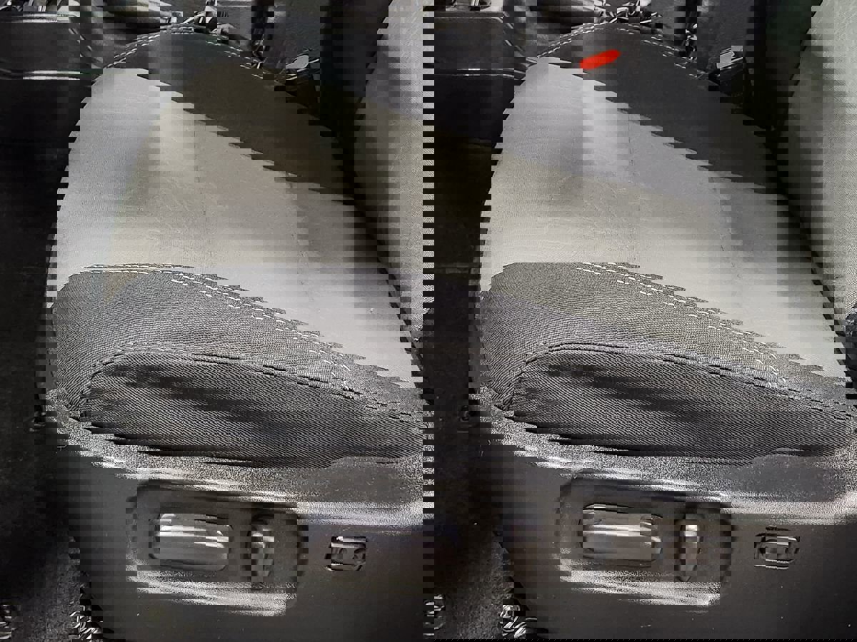 Used 2021 Toyota Tacoma TRD Sport w/ Technology Package image 45