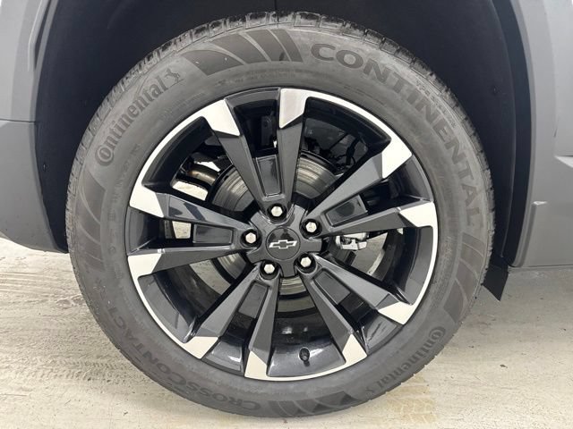 New 2027 Chevrolet Equinox RS w/ Safety and Technology Package FWD image 34