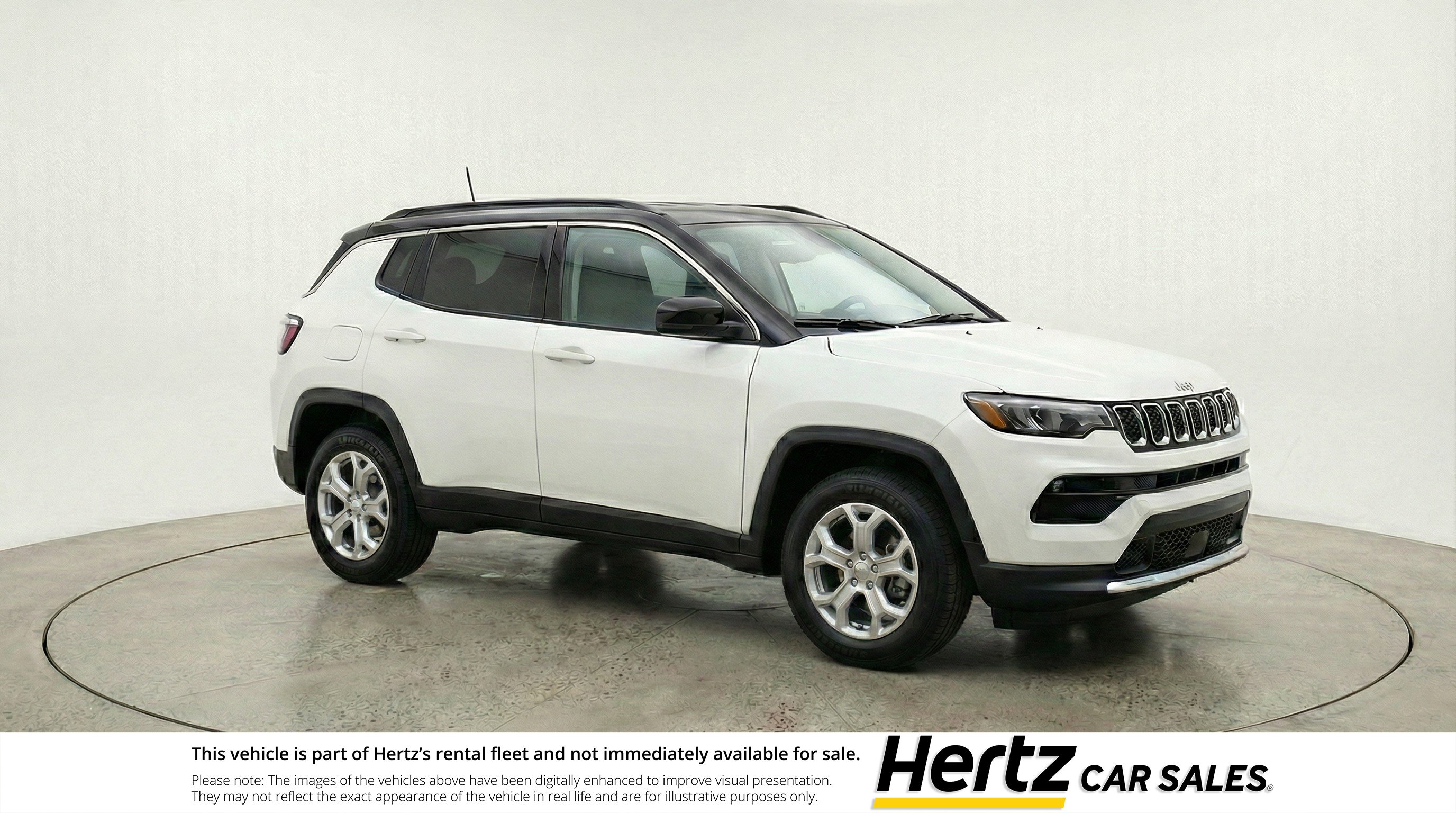 Used 2025 Jeep Compass Latitude image 1