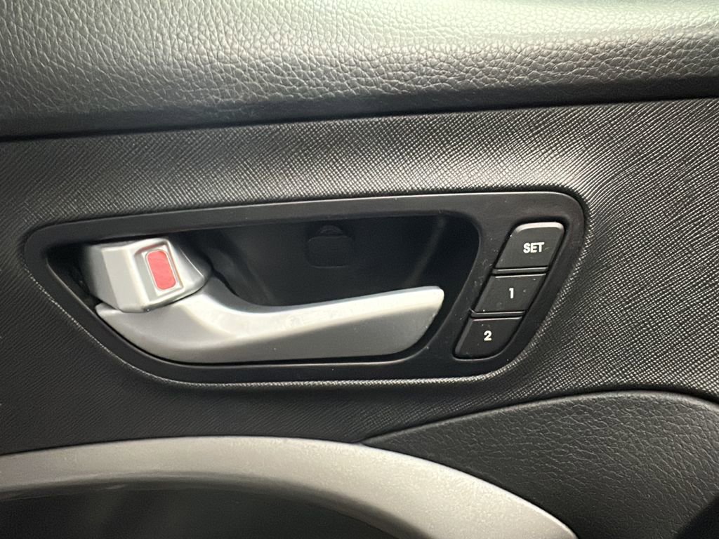 Used 2014 Hyundai Santa Fe Sport 2.0T w/ Technology Package 05 image 8