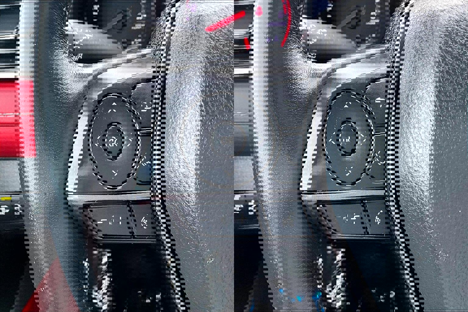 Used 2023 Toyota Camry XSE image 17