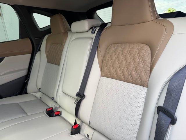 Certified 2026 Nissan Murano Platinum w/ Cargo Package image 14