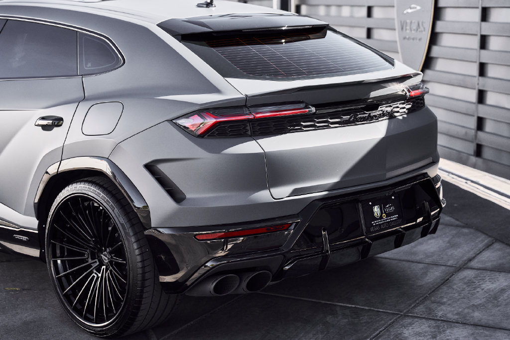 Used 2025 Lamborghini Urus S AWD/4WD image 11