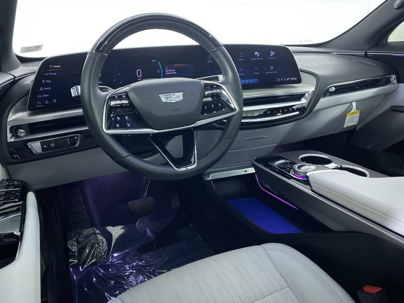 Certified 2024 Cadillac Lyriq Sport AWD/4WD image 2