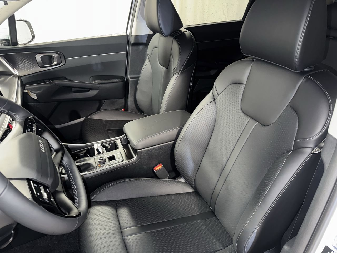 New 2026 Kia Sorento S w/ S Panoramic Sunroof Package image 16