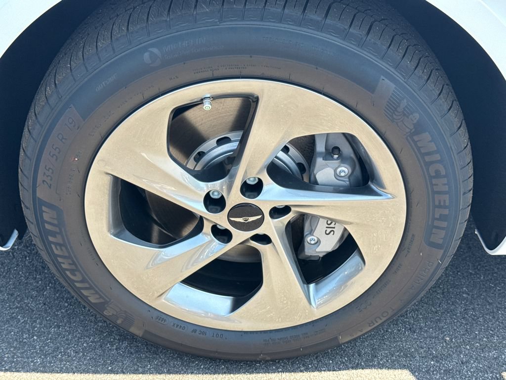 New 2027 Genesis GV70 2.5T AWD/4WD image 13