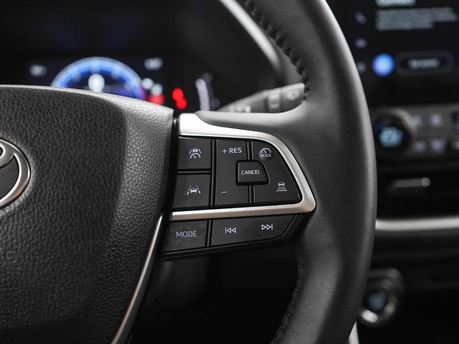 Used 2025 Toyota Grand Highlander AWD image 29