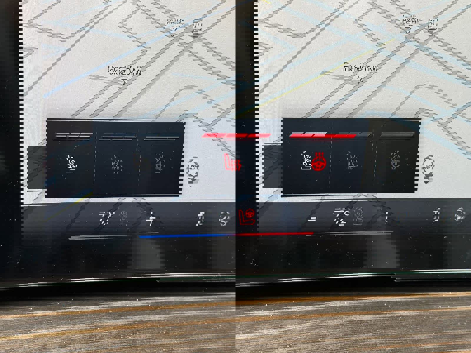 Used 2025 BMW X7 xDrive40i image 45