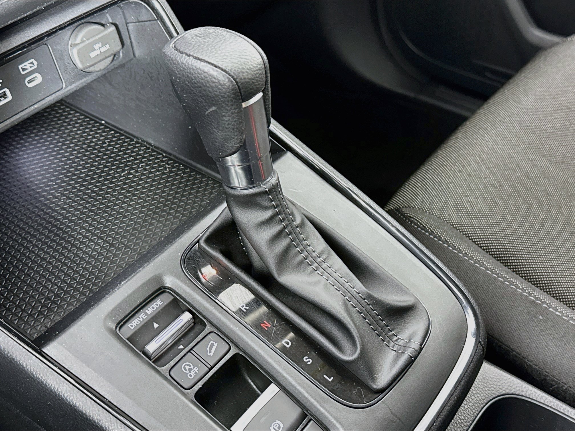 Certified 2024 Honda CR-V EX image 16