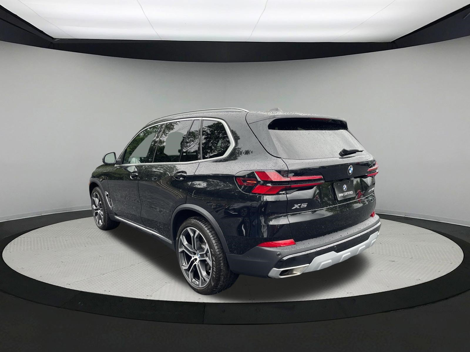 Certified 2026 BMW X5 xDrive40i AWD/4WD image 5