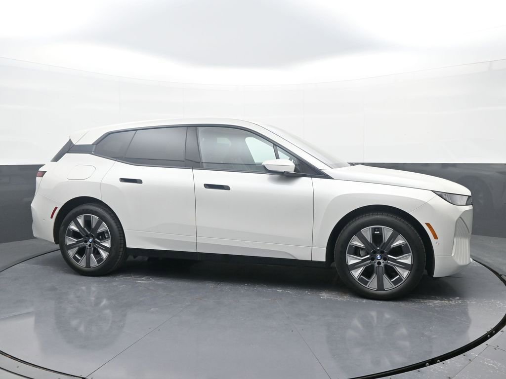 New 2026 BMW iX xDrive45 AWD/4WD image 3