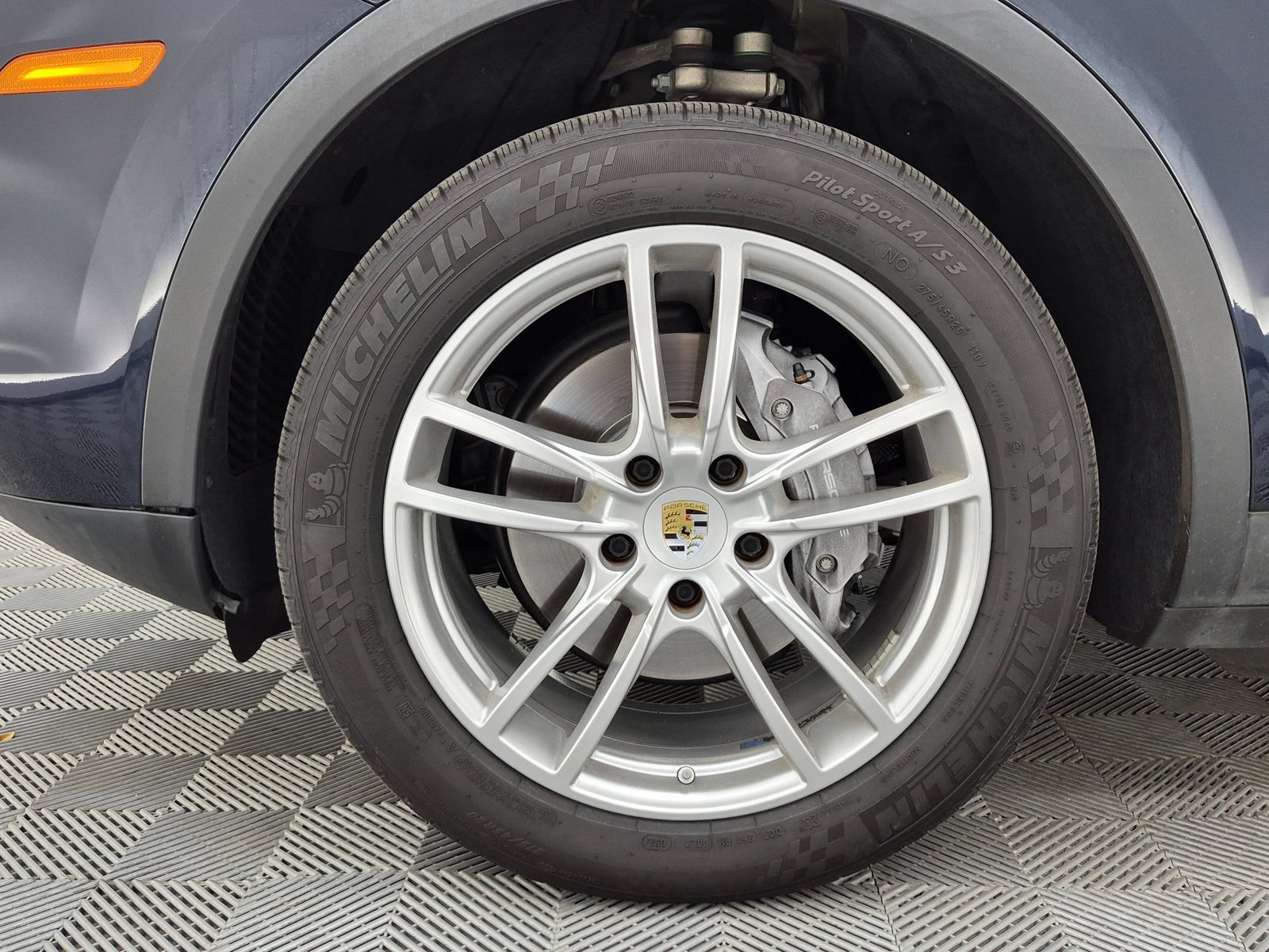 Used 2019 Porsche Cayenne AWD/4WD image 28