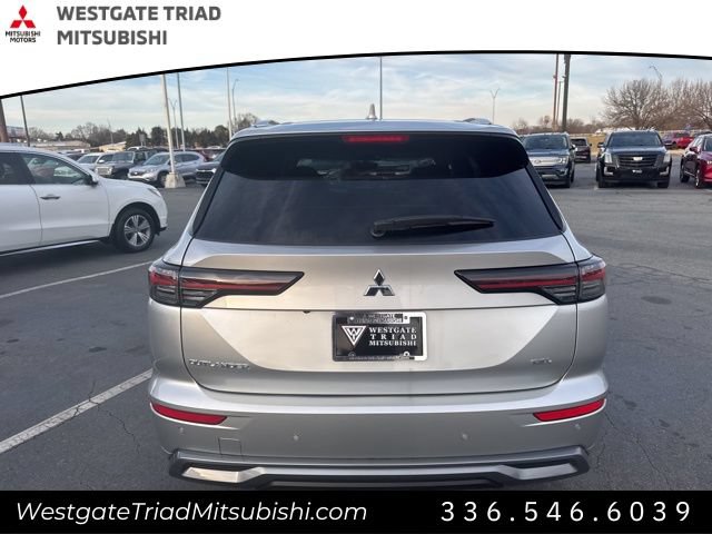 New 2026 Mitsubishi Outlander SEL FWD image 10