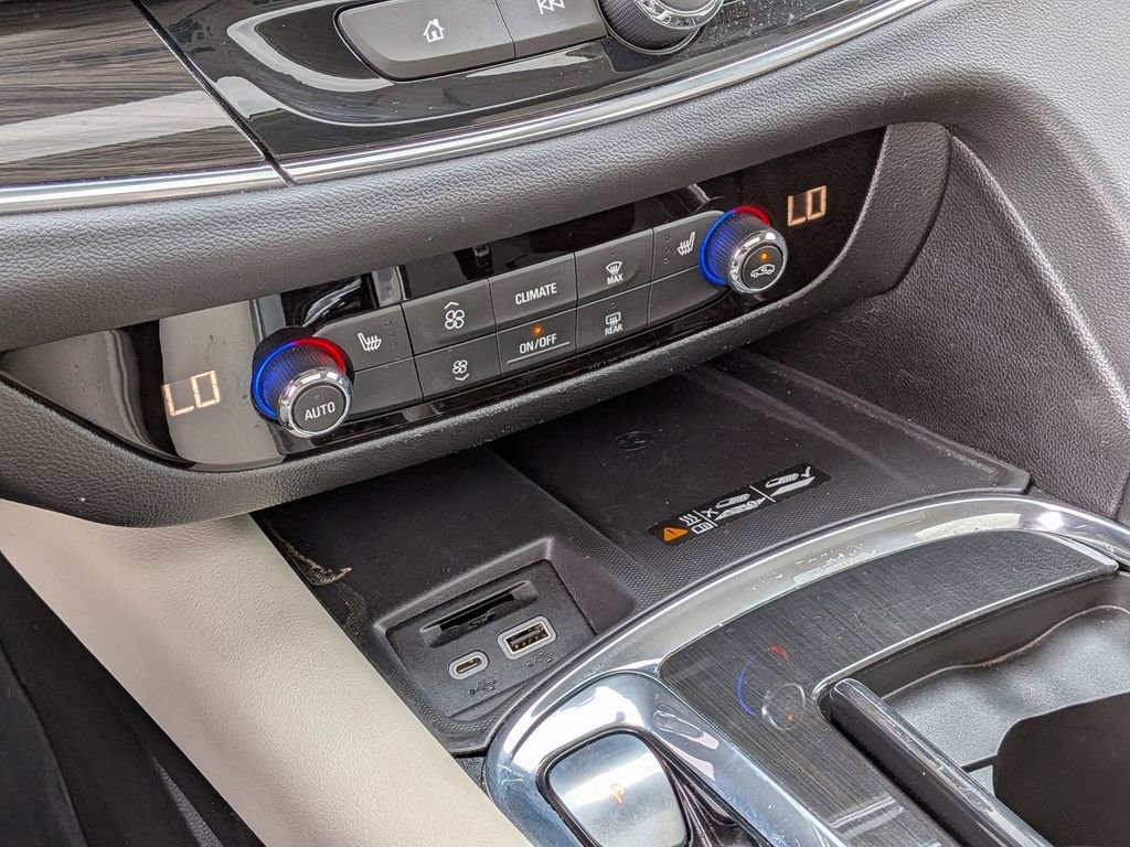 Used 2023 Buick Enclave Essence w/ Experience Buick Package FWD image 32