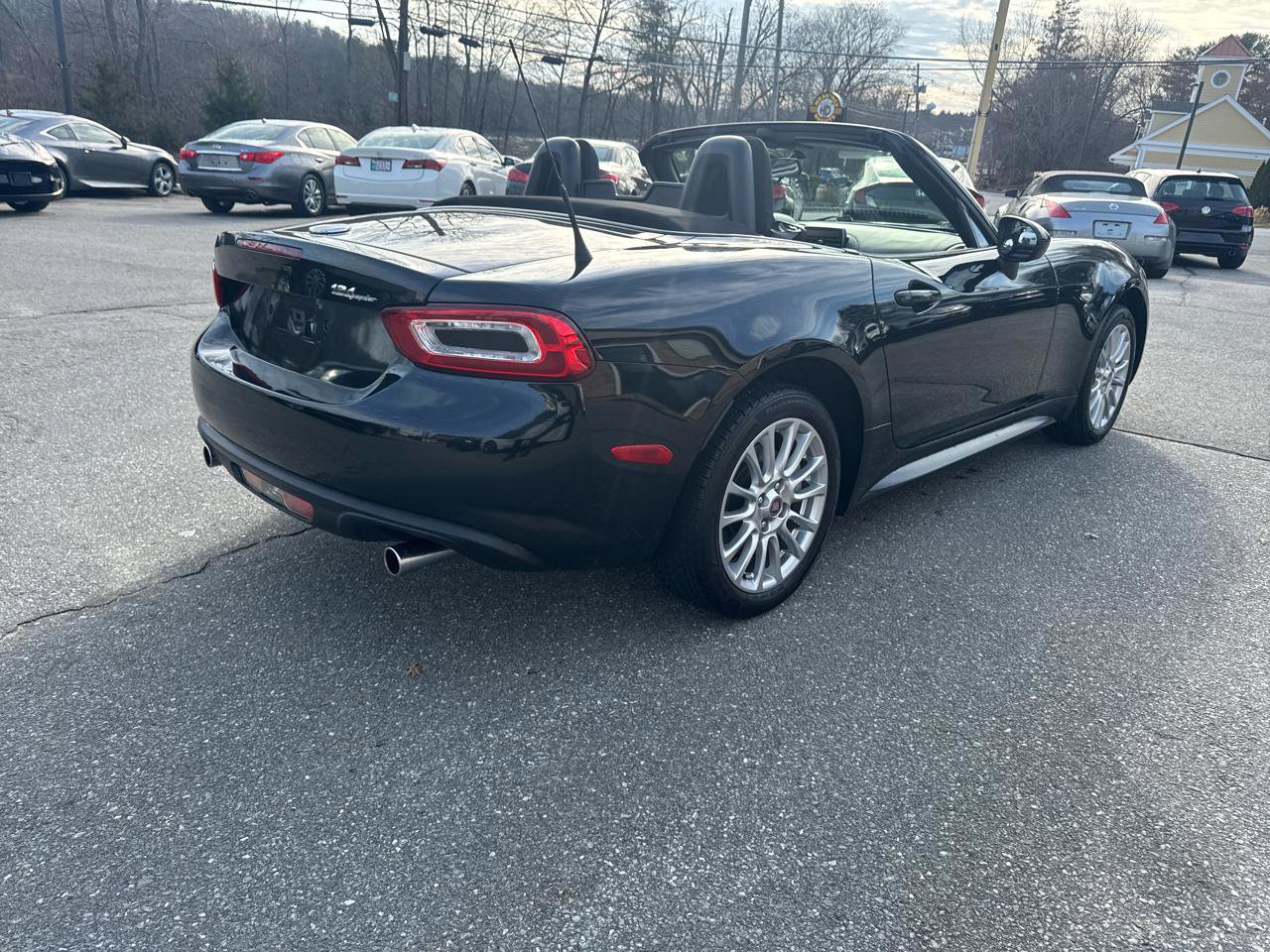 Used 2017 FIAT 124 Spider Classica image 17