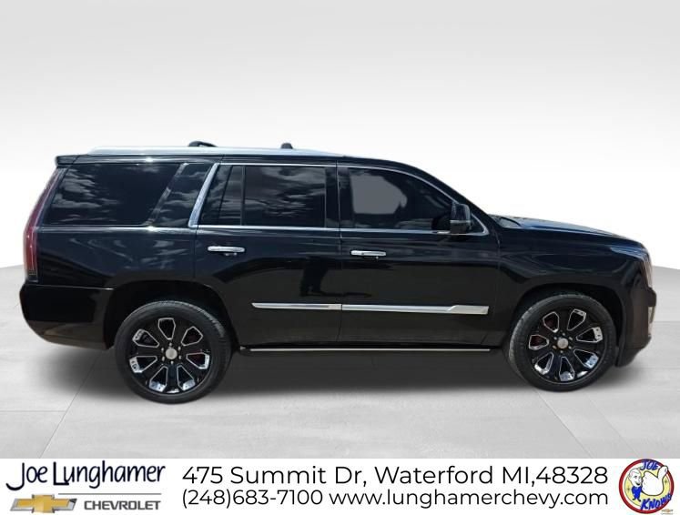 Used 2016 Cadillac Escalade Platinum AWD/4WD image 14