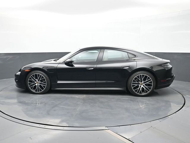 Certified 2022 Porsche Taycan image 2