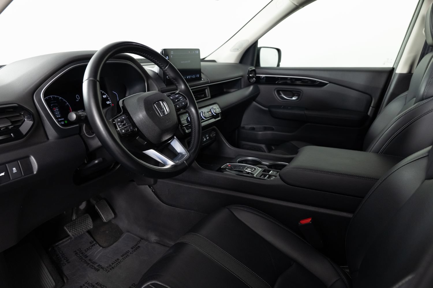 Used 2023 Honda Pilot Touring image 13